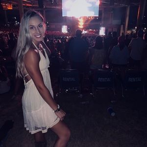 Meet your Posher, Macy